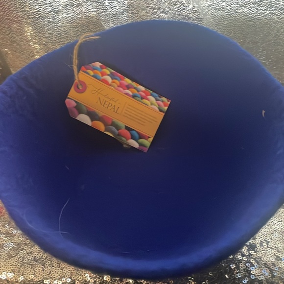 Nepal Felt Bowls - Picture 2 of 9